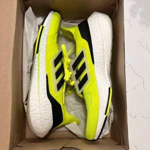 Adidas Ultraboost 22